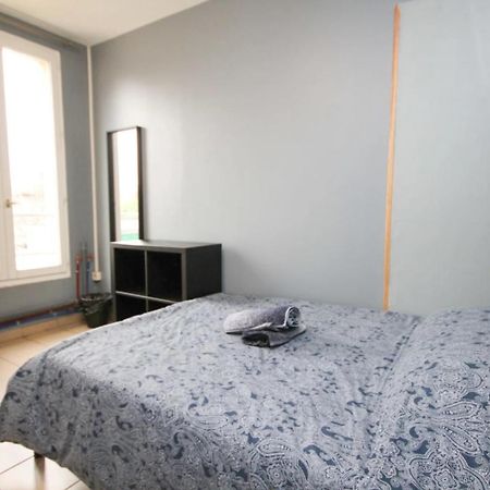 02 - Chambre Avec Lit Double Et Sdb Prive Wifi Saint-Denis  Eksteriør billede